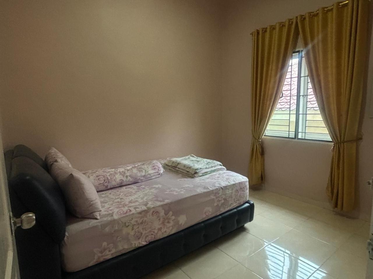 Villa Brastagi Resort Jalan Mimpin Tua Blok C No. 41 Берастагі Екстер'єр фото