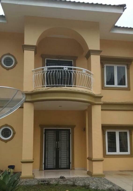 Villa Brastagi Resort Jalan Mimpin Tua Blok C No. 41 Берастагі Екстер'єр фото
